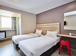 ibis budget Singapore Crystal