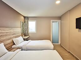 ibis budget Singapore Crystal