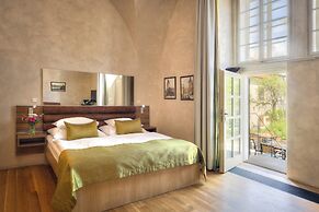 Hotel Monastery