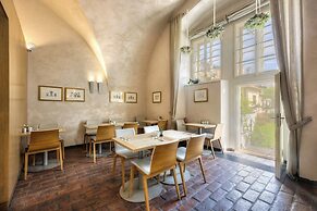 Hotel Monastery