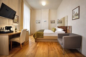 Hotel Monastery