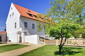 Hotel Monastery
