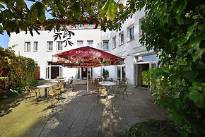 EA Hotel Populus