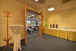 EA Hotel Populus