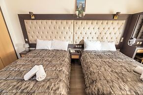 Famissi Eden Hotel