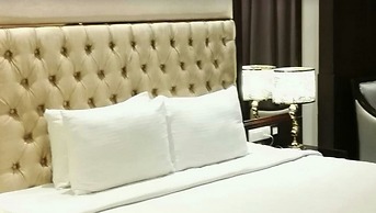 Sunway Manor