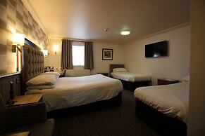 Best Western Plus Pastures Hotel