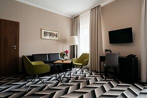 Hotel Apis