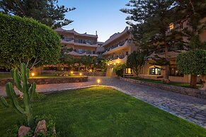 Themis Beach Hotel