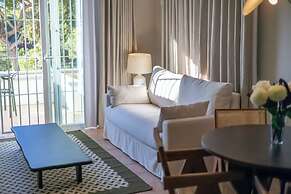 Elviria Hills Living