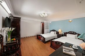 Little Diamond Hotel
