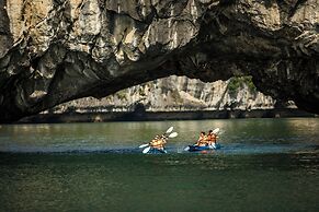 Bhaya Halong Cruises