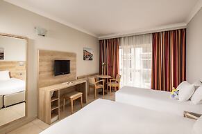 QAWRA Palace Resort & SPA