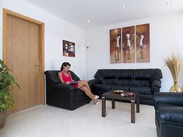 Cardor Apartments