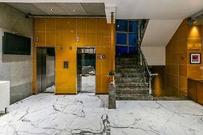 The Regale by Tunga
