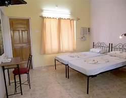 Peravel Beach Holiday Home