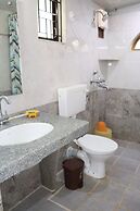 Peravel Beach Holiday Home