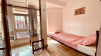 Peravel Beach Holiday Home