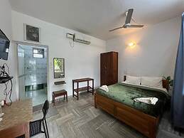Peravel Beach Holiday Home