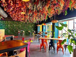 AX Sunny Coast Resort & Spa