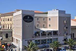 Hotel Excelsior