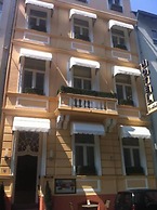 Buchholz Downtown Hotel