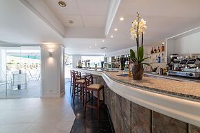 Reverence Life Hotel - Adults Only