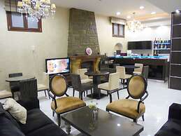 Manessi City Hotel
