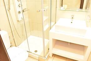 Manessi City Hotel