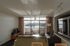 Lake Mulwala Boatel