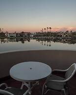 Lake Mulwala Boatel