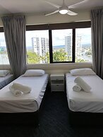 Tiki Hotel Surfers Paradise