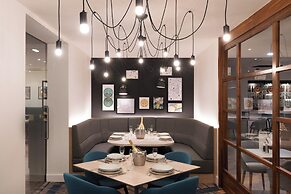 Holiday Inn Stevenage by IHG