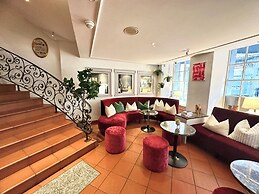 ROESLI Guest House