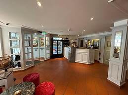 ROESLI Guest House