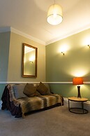 Woodlands Lodge Hotel