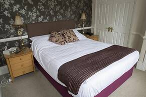 Woodlands Lodge Hotel