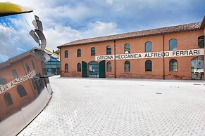 Hotel Maranello Village