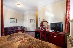 Hotel Astor