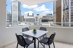 Oaks Brisbane Aurora Suites