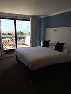 Dalmeny Resort Hotel