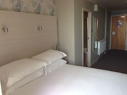 Dalmeny Resort Hotel