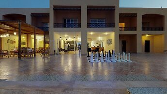 Wadi Lahmy Azur Resort