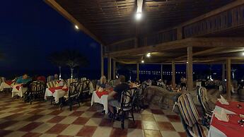 Wadi Lahmy Azur Resort