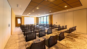 Kyriad Prestige Compiègne Hotel & Spa
