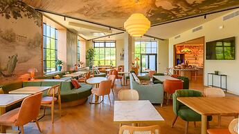 Kyriad Prestige Compiègne Hotel & Spa