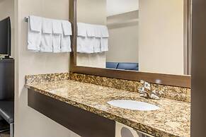 Best Western Plus Saint John Hotel & Suites