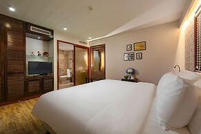 Oriental Suites Hotel & Spa