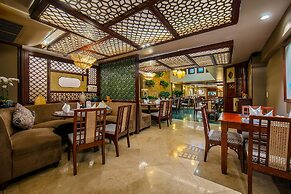 Oriental Suites Hotel & Spa