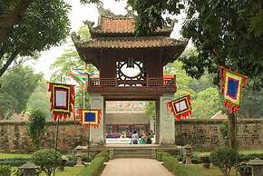 Oriental Suites Hotel & Spa